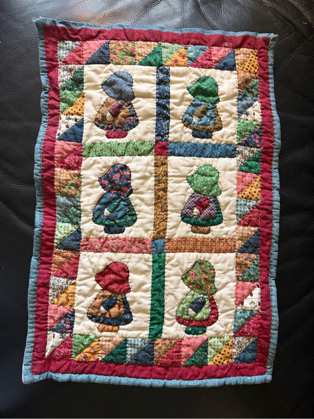 Vintage Hand Sewn Sunbonnet Sue Doll Quilt 21"x14"